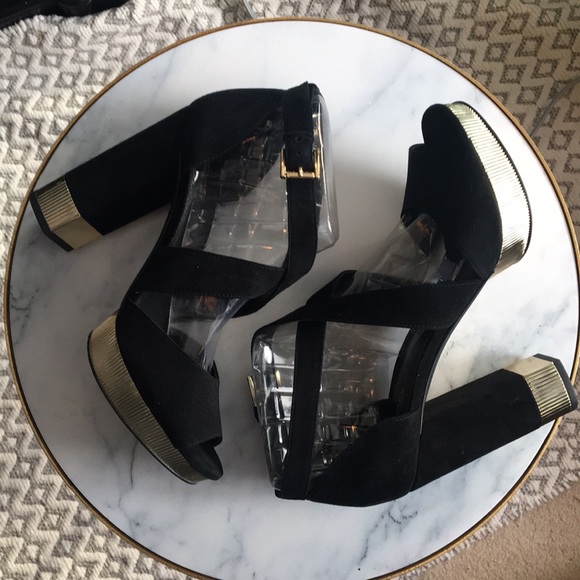 NEW Black + Gold Suede Gorgeous Michael Kors Platform Heels - Picture 3 of 14